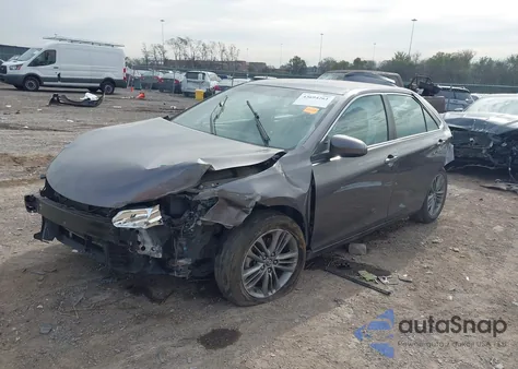 2015 Toyota Camry Se z USA, uszkodzony, nr VIN 4T1BF1FK1FU891516